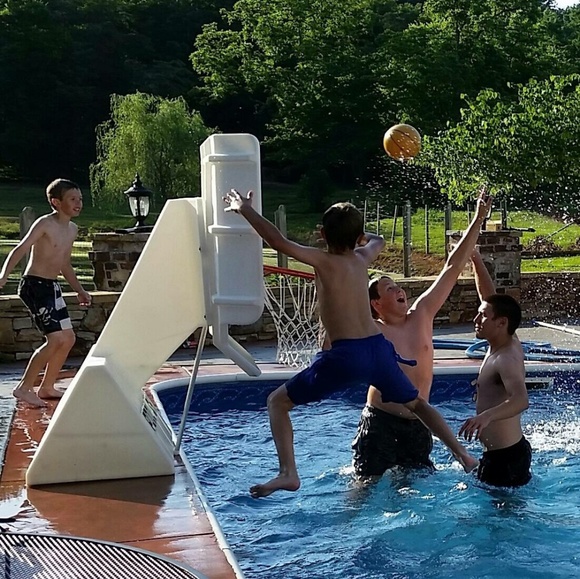 Meet your Posher, Jennifer - Picture 6 of 7